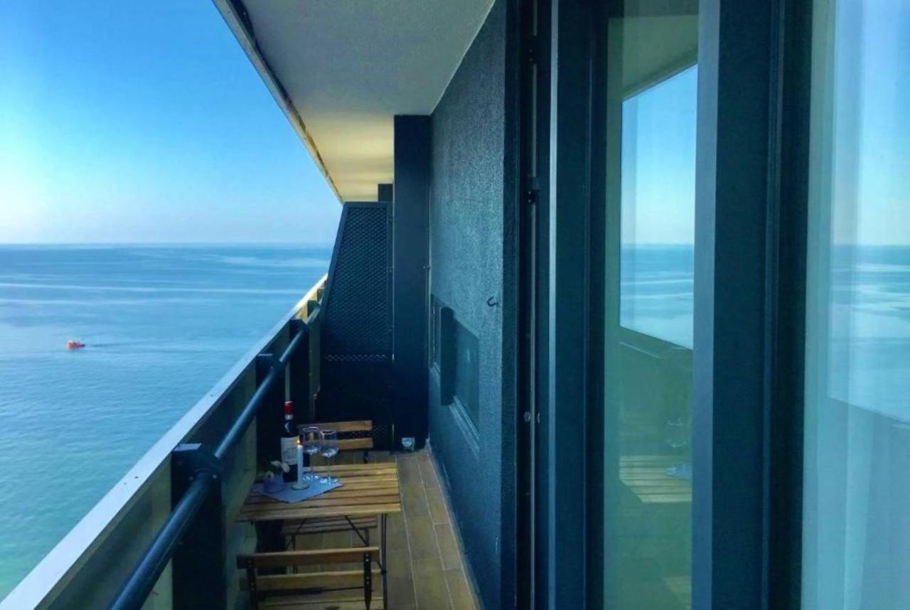 Orbi City Batumi With Sea View Exteriör bild